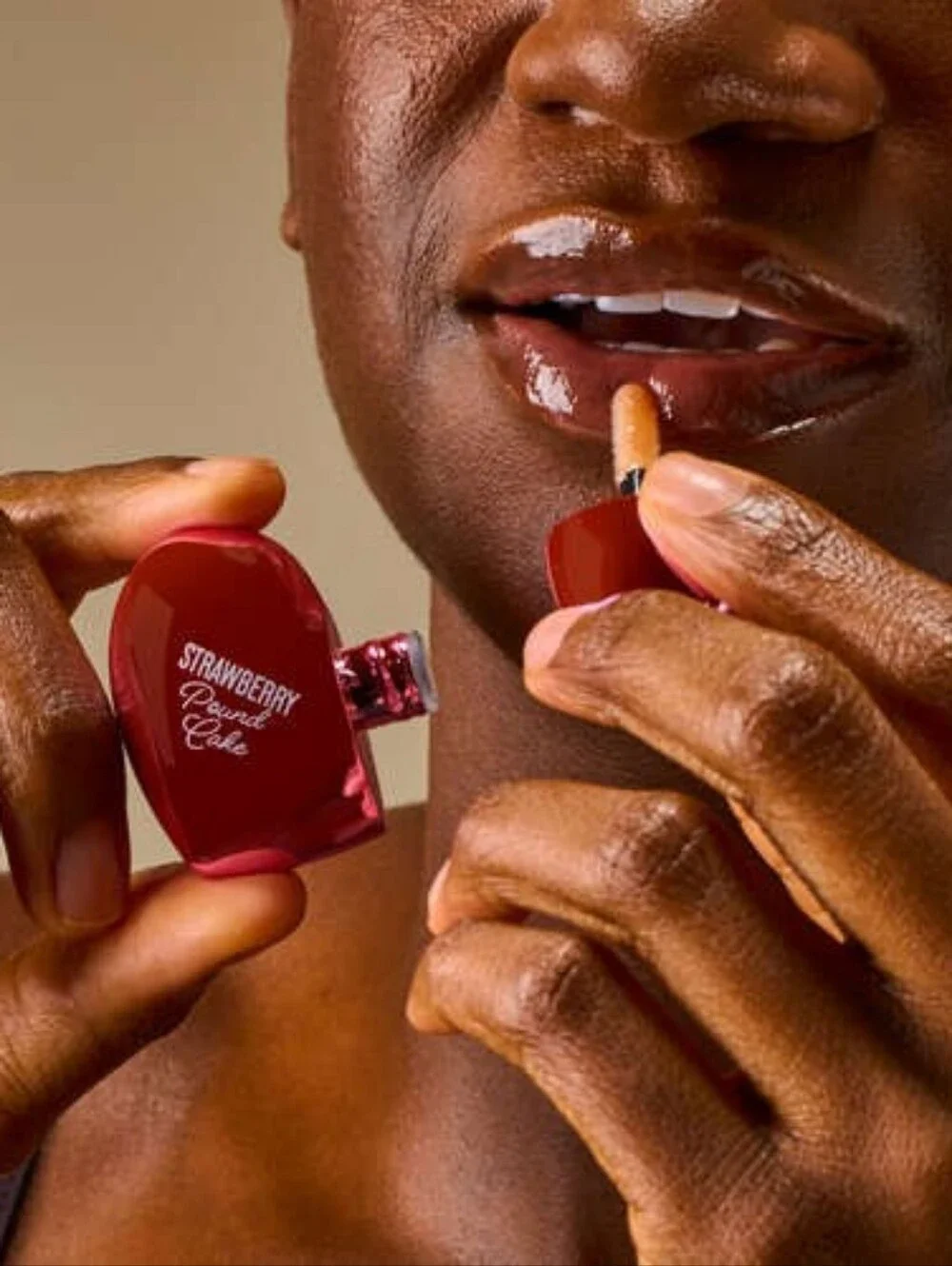 Bath & Body Works Strawberry Heart Lip Balm - Pink